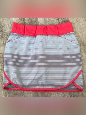 Adidas Women's Rangewear Golf Skort in Light Grey Heather  Size Small